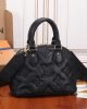 Louis Vuitton M59793 Alma BB