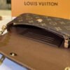 Louis Vuitton Wallet on Chain Ivy M81911