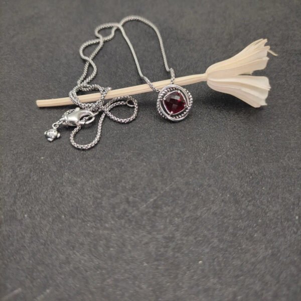F72425B2-553B-7805-BCAC-D7030BA6B4D3.jpg Petite Chatelaine® Necklace Sterling Silver with Rhodolite, 10mm