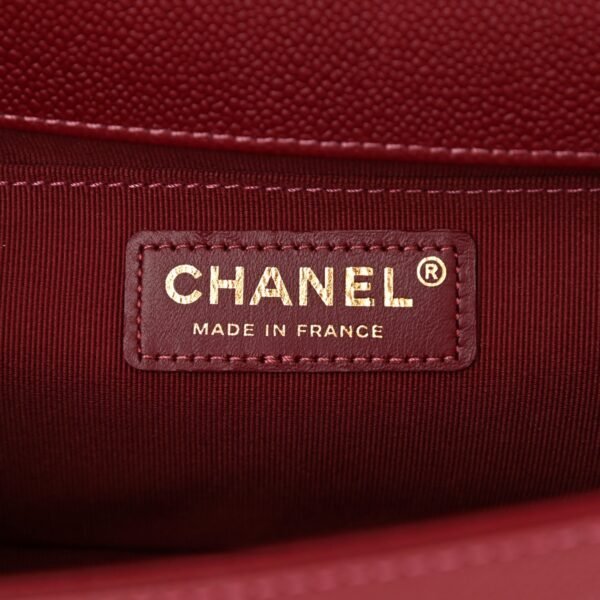 Caviar Quilted Medium Boy Flap Burgundy