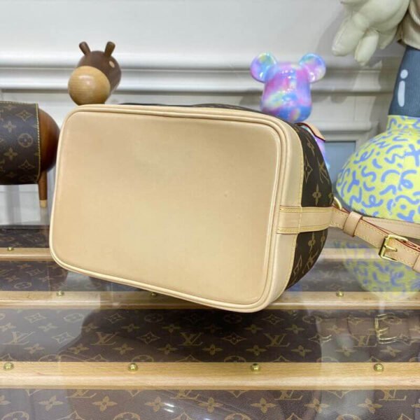 Louis Vuitton No&eacute; BB M46983