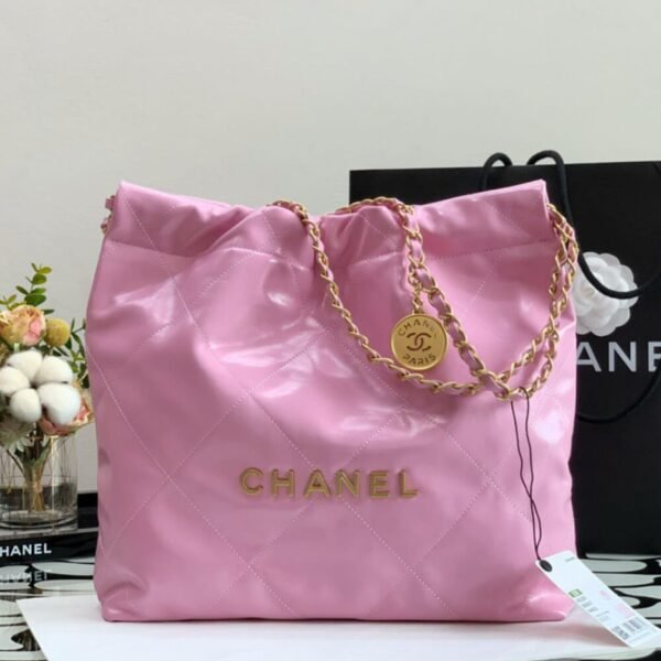 Chanel 22 Small Handbag AS3260