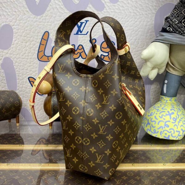 FA8E49A3-C7AD-197E-9A57-484F32D2929F.jpg Louis Vuitton M46817 Atlantis GM