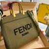 FAB228E4-E7AB-A479-BF50-B807B0B04FA4.jpg Fendi Sunshine Medium - Green