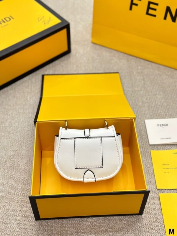FACAE1B4-4A72-A1B1-620F-B33F0B5223B6.jpg Fendi C'mon Nano - White
