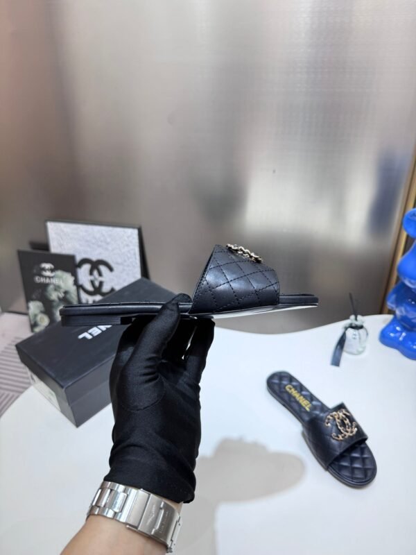 Chanel Women's Logo 25ss CC Sandal