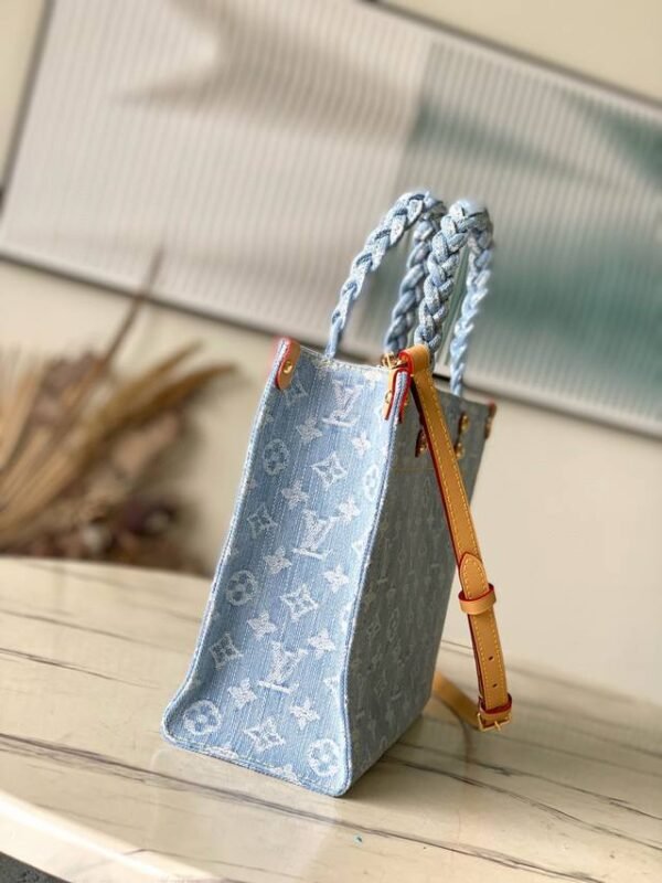 FC941080-365B-9C11-02E9-A3C81FFE43FA.jpg Louis Vuitton Let Go PM M24897