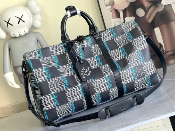 FCA59FDE-53E6-958C-191D-60B45F5142EA.jpg Louis Vuitton M23771 Keepall Bandoulière 50