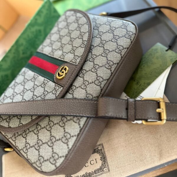 FD258DC1-5DF9-71D2-6E99-10D2F60BA15D.jpg OPHIDIA SMALL SHOULDER BAG
