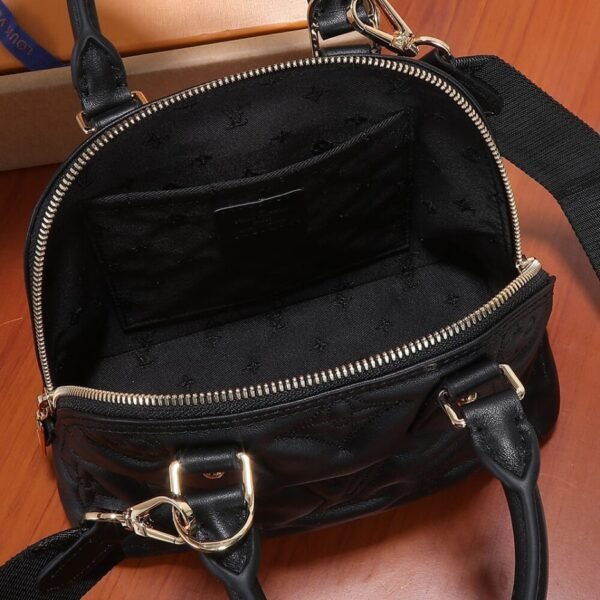 Louis Vuitton M59793 Alma BB